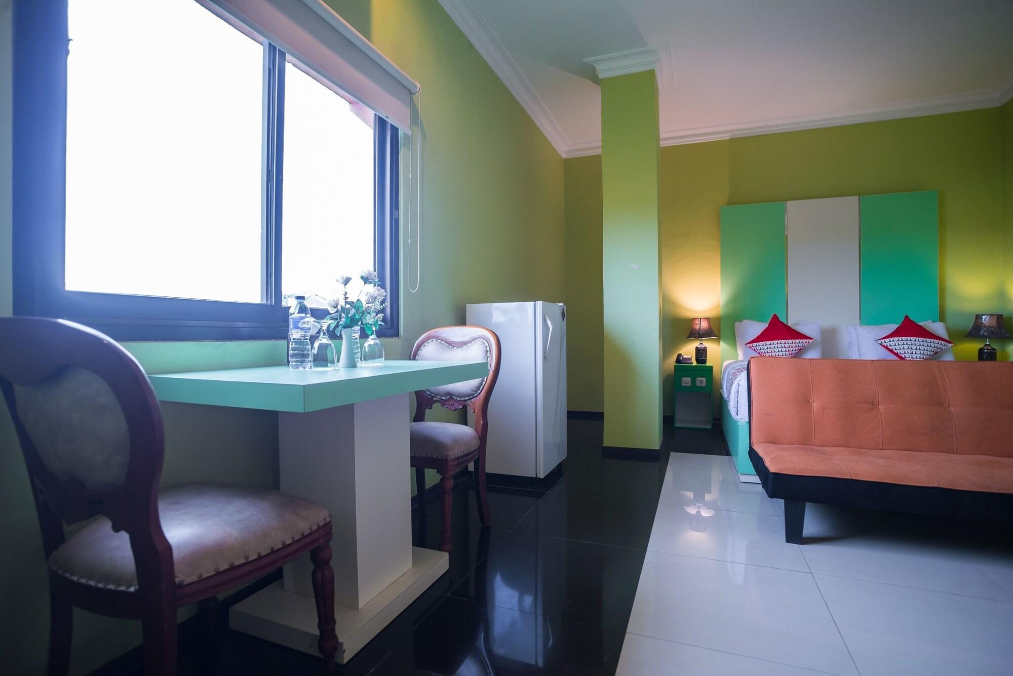 Royal Park Hotel Самаринда Екстериор снимка
