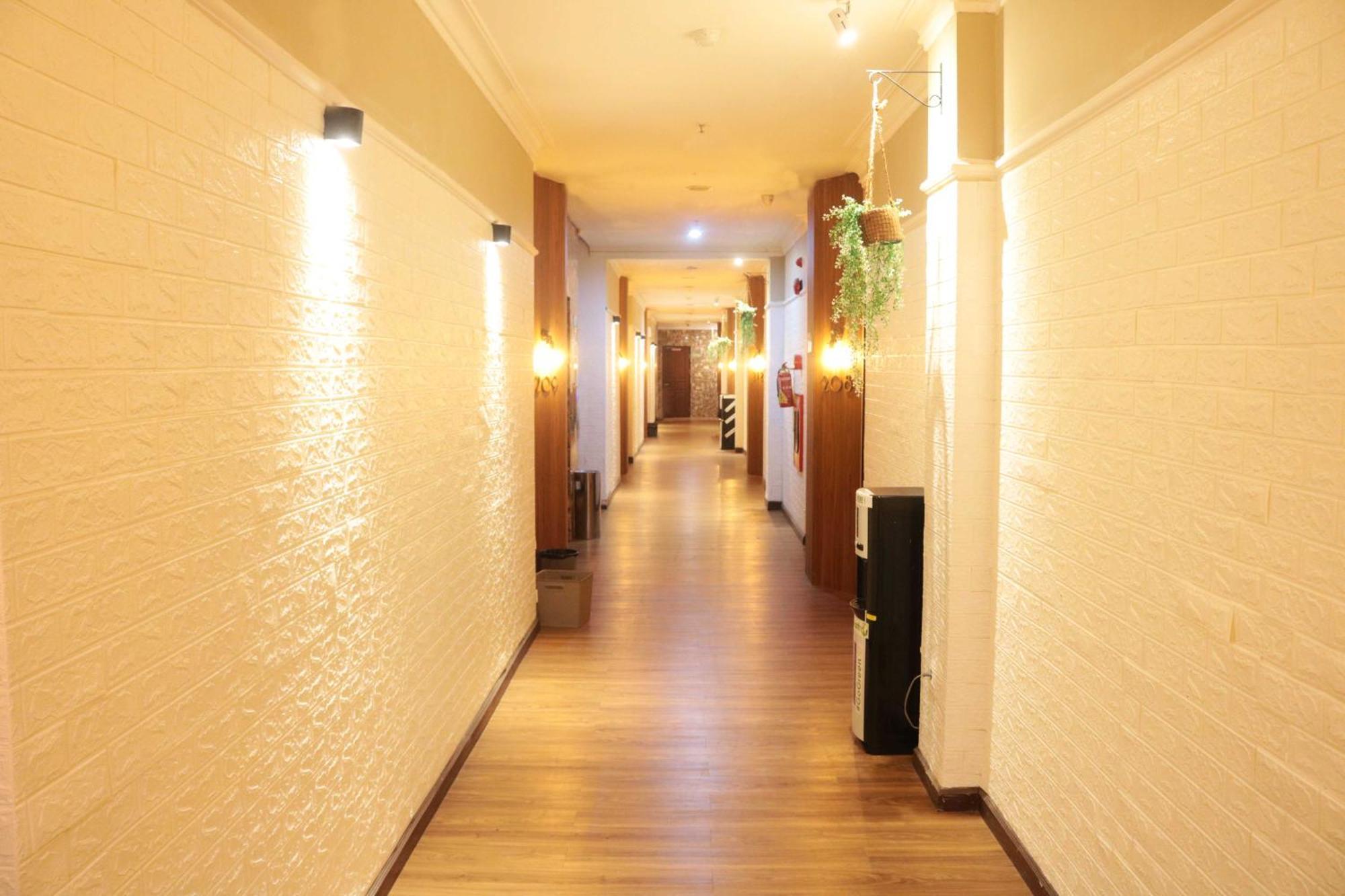 Royal Park Hotel Самаринда Екстериор снимка