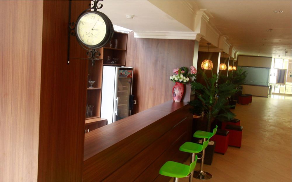 Royal Park Hotel Самаринда Екстериор снимка