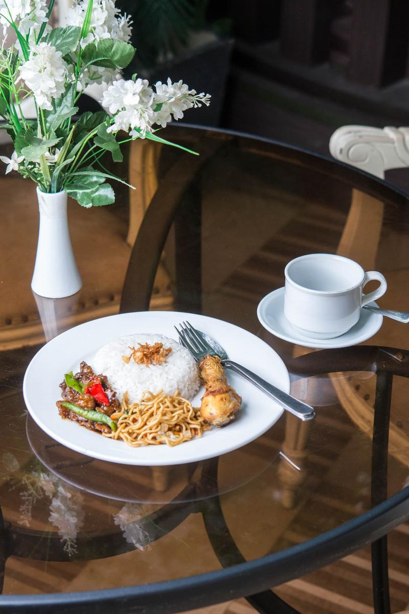 Royal Park Hotel Самаринда Екстериор снимка